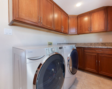 4948 Petit Avenue - Photo Thumbnail 29