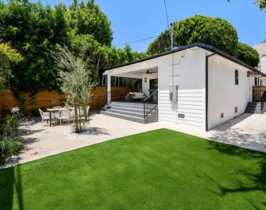 9028 Keith Avenue - Photo Thumbnail 14
