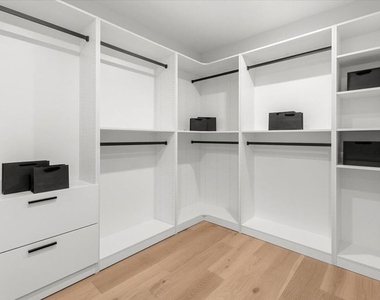 9028 Keith Avenue - Photo Thumbnail 9