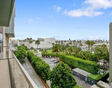 1705 Ocean Ave - Photo Thumbnail 22
