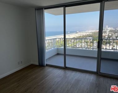 2800 Neilson Way - Photo Thumbnail 14