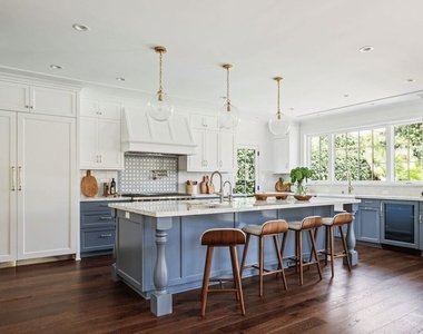 834 S Tremaine Avenue - Photo Thumbnail 19