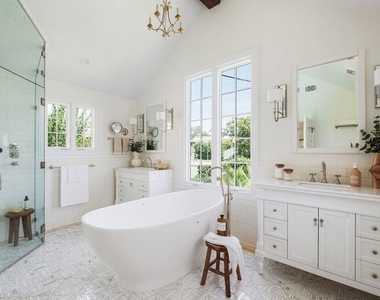 834 S Tremaine Avenue - Photo Thumbnail 33