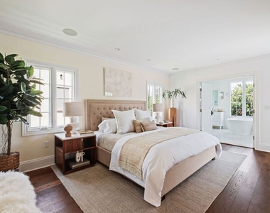 834 S Tremaine Avenue - Photo Thumbnail 31