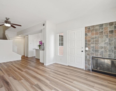 221 Donax Ave - Photo Thumbnail 6