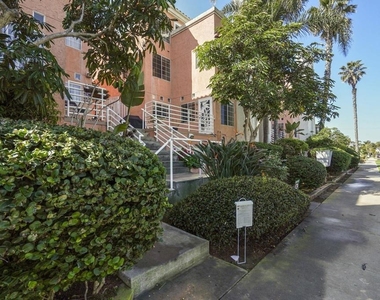 221 Donax Ave - Photo Thumbnail 4