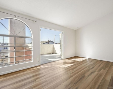 221 Donax Ave - Photo Thumbnail 27