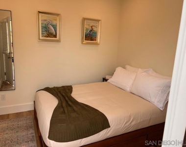1044 3rd St - Photo Thumbnail 11
