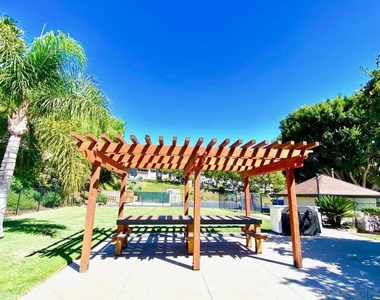 6346 Caminito Andreta - Photo Thumbnail 43