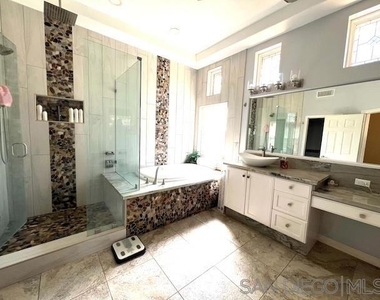 11704 Eastfield Rd - Photo Thumbnail 15