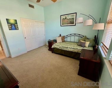 11704 Eastfield Rd - Photo Thumbnail 8