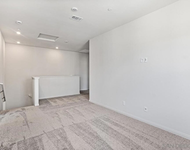 1527 Wingwood - Photo Thumbnail 12