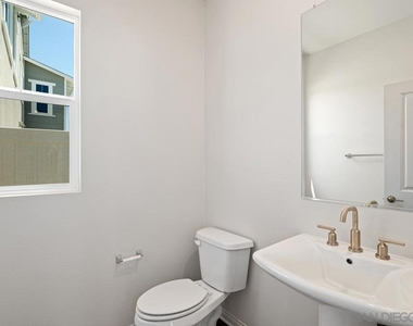 1527 Wingwood - Photo Thumbnail 8