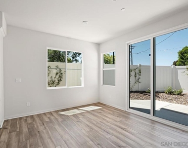 1527 Wingwood - Photo Thumbnail 9