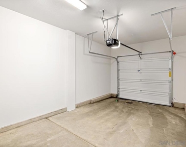 1527 Wingwood - Photo Thumbnail 26