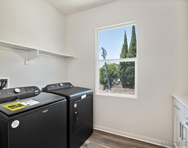 1527 Wingwood - Photo Thumbnail 24
