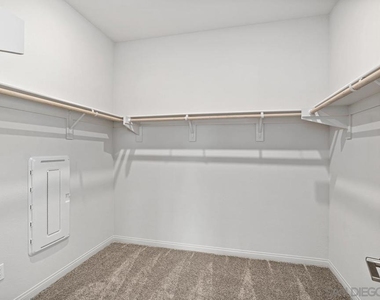 1527 Wingwood - Photo Thumbnail 19
