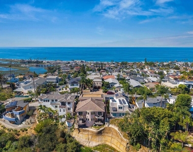 2483 Oxford Ave - Photo Thumbnail 1