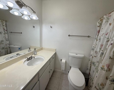 18530 Hatteras Street - Photo Thumbnail 14