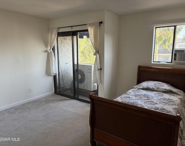 18530 Hatteras Street - Photo Thumbnail 13