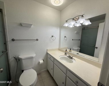 18530 Hatteras Street - Photo Thumbnail 9