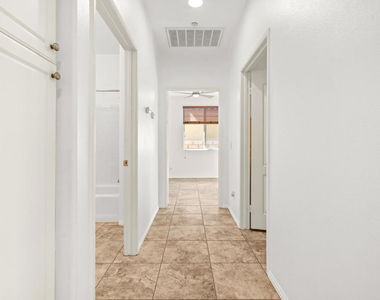 2651 Desert Breeze Way - Photo Thumbnail 31