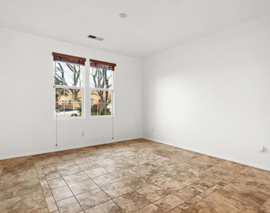 2651 Desert Breeze Way - Photo Thumbnail 11