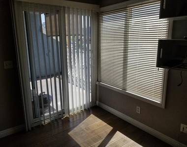 955 E 3rd Street - Photo Thumbnail 19
