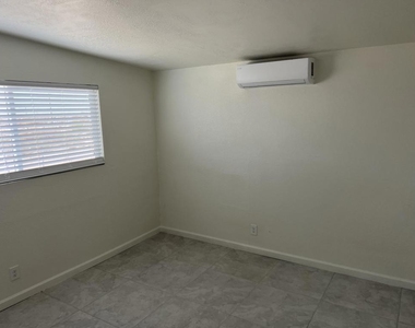 2542 Sea View Drive - Photo Thumbnail 1