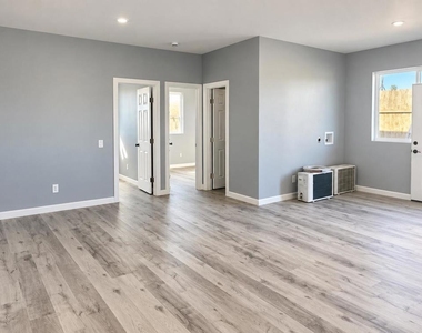 2405 Monterey Unit#2 Avenue - Photo Thumbnail 5