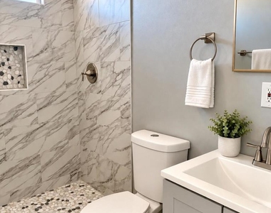 2405 Monterey Unit#2 Avenue - Photo Thumbnail 6
