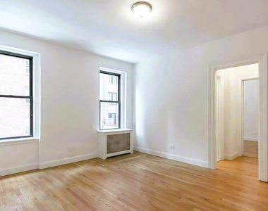 West 12th Street and 6th Avenue - Photo Thumbnail 1