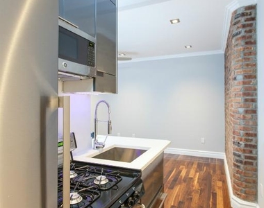 Lexington Ave - Photo Thumbnail 4