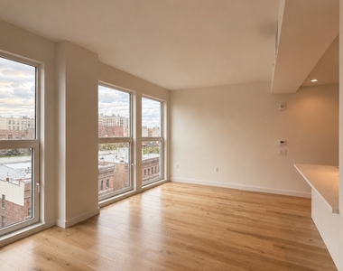 636 West 158th Street - Photo Thumbnail 3