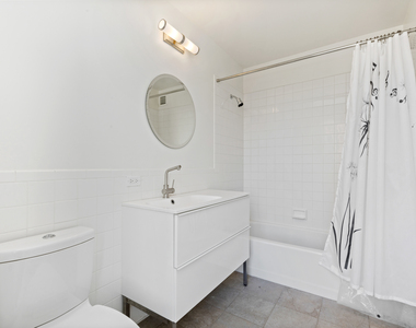 111 W 67th St - Photo Thumbnail 3