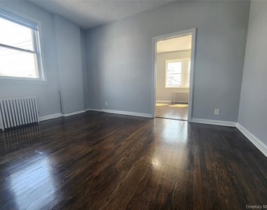 36 Hillside Avenue - Photo Thumbnail 8