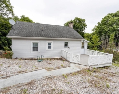 15 Schuyler Road - Photo Thumbnail 14