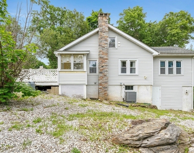 15 Schuyler Road - Photo Thumbnail 17
