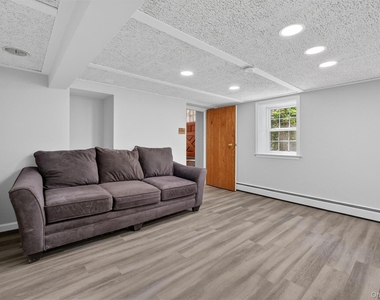50 Ellen Avenue - Photo Thumbnail 23
