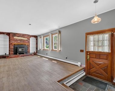 50 Ellen Avenue - Photo Thumbnail 2