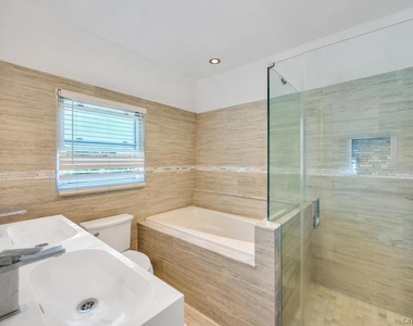 6 Ash Lane - Photo Thumbnail 12