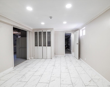 191 Raff Avenue - Photo Thumbnail 19