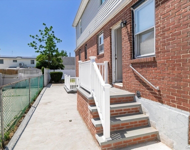 191 Raff Avenue - Photo Thumbnail 3