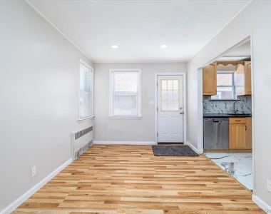 191 Raff Avenue - Photo Thumbnail 11