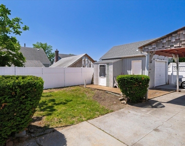 191 Raff Avenue - Photo Thumbnail 4