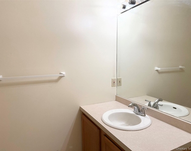 12 Evergreen Way - Photo Thumbnail 15