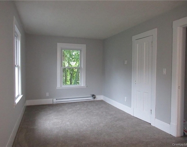 25 Fairway Drive - Photo Thumbnail 4