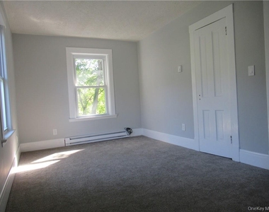 25 Fairway Drive - Photo Thumbnail 3