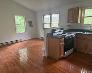 183 Barrytown Road - Photo Thumbnail 20