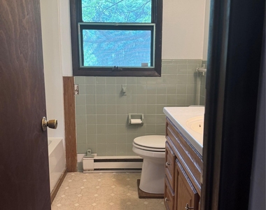 183 Barrytown Road - Photo Thumbnail 17